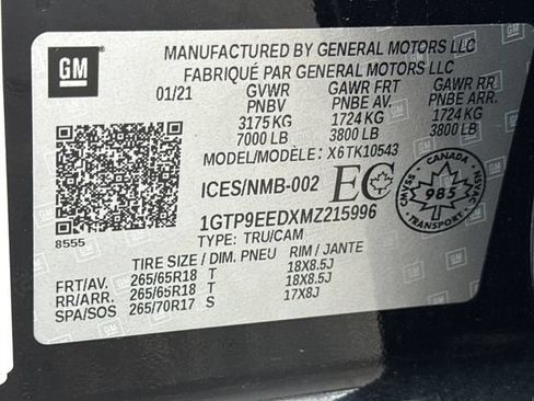 Used 2021 GMC Sierra 1500 AT4 w/ Driver Alert Package II AWD/4WD image 16