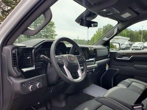 New 2026 GMC Sierra 1500 SLE w/ X31 Off-Road Package image 17
