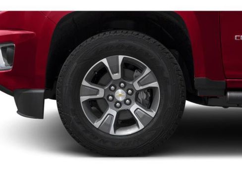 Used 2015 Chevrolet Colorado Z71 AWD/4WD image 14