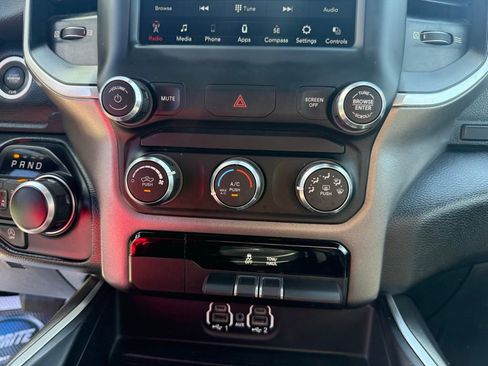 Used 2020 RAM 1500 Big Horn AWD/4WD image 40
