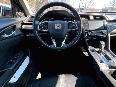 Used 2019 Honda Civic EX image 6