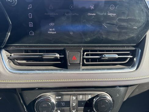 Used 2024 Chevrolet TrailBlazer ACTIV w/ Convenience Package image 15