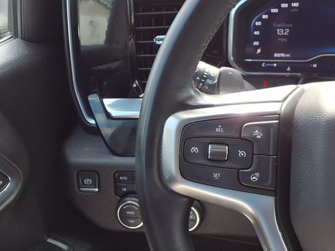 Used 2024 Chevrolet Silverado 1500 LTZ w/ Z71 Off-Road Package AWD/4WD image 13