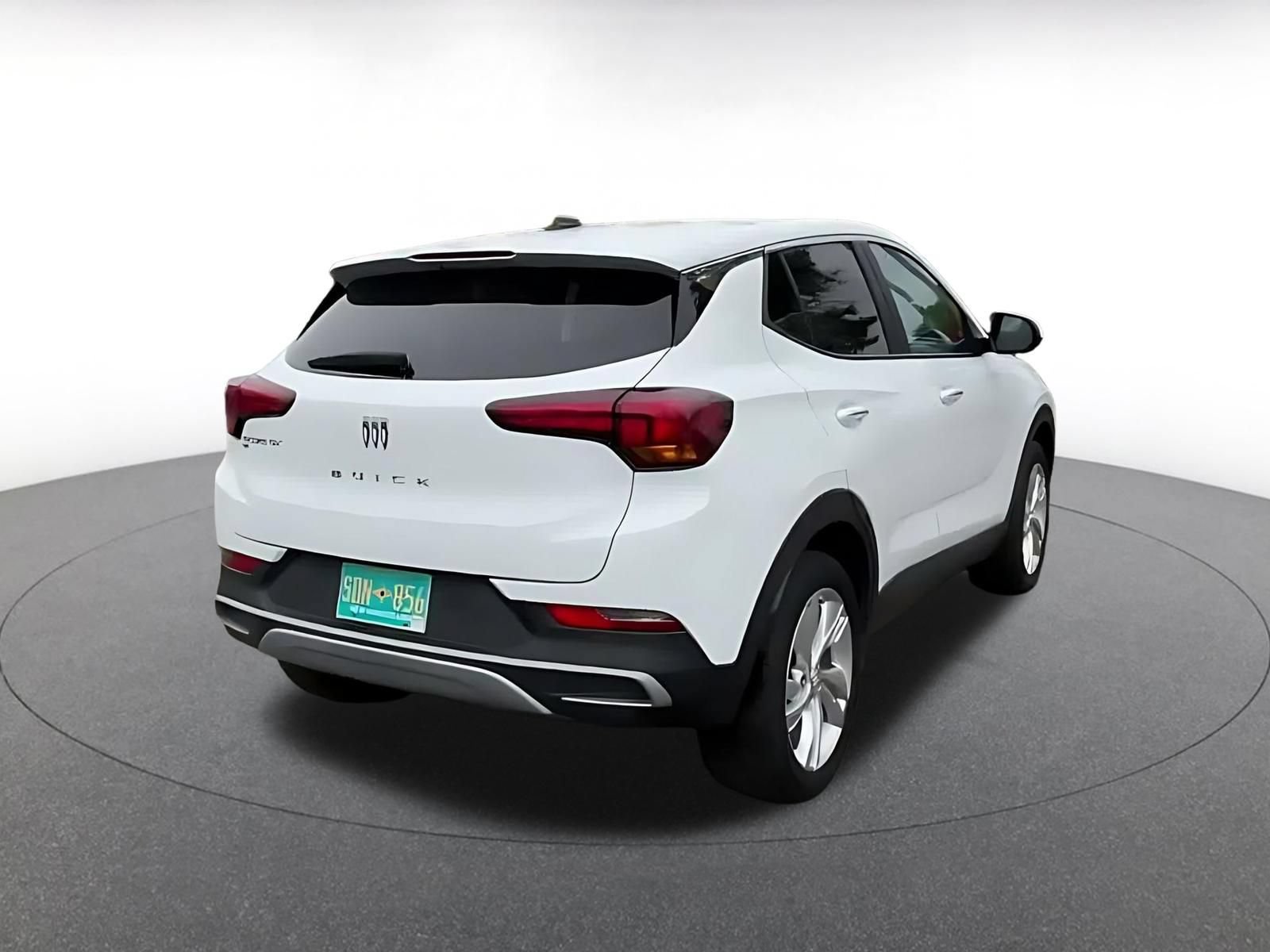 Used 2025 Buick Encore GX Preferred AWD/4WD image 13