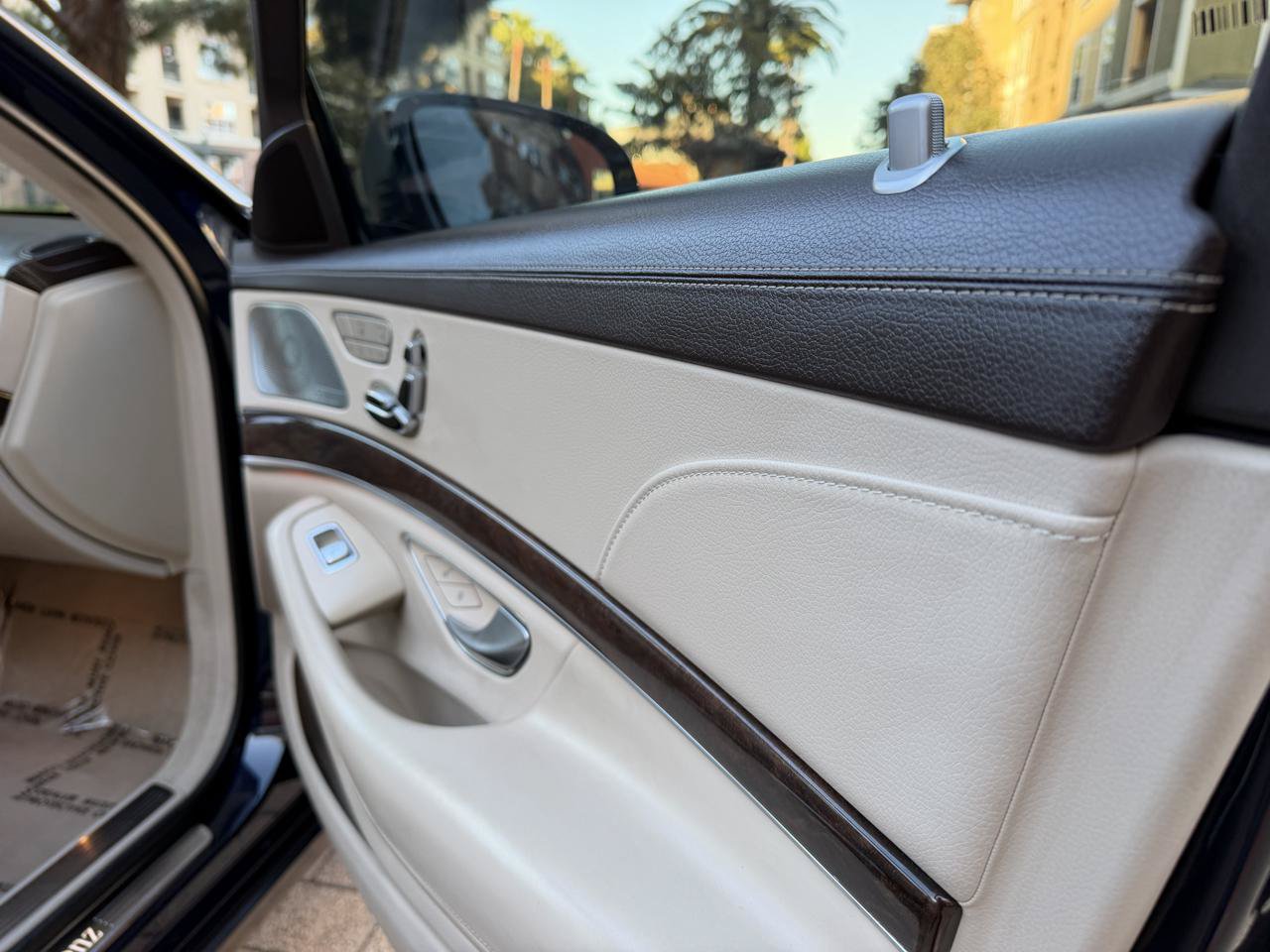 Used 2019 Mercedes-Benz S 560 Sedan image 96