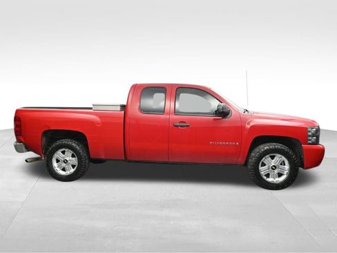 Used 2008 Chevrolet Silverado 1500 LT w/ Power Pack Plus AWD/4WD image 6