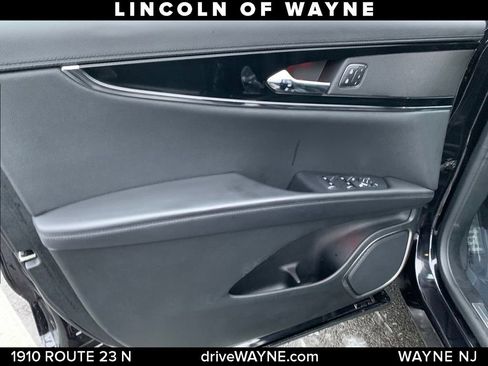 Certified 2022 Lincoln Nautilus Reserve image 13