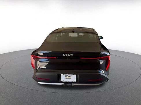 Used 2025 Kia K4 FWD image 12