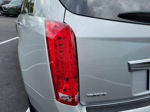 Used 2015 Cadillac SRX Performance w/ Driver Awareness Package image 10