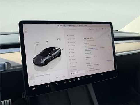 Used 2023 Tesla Model 3 Performance image 18