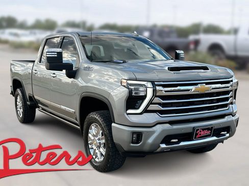 Used 2025 Chevrolet Silverado 2500 High Country w/ Z71 Off-Road Package image 1