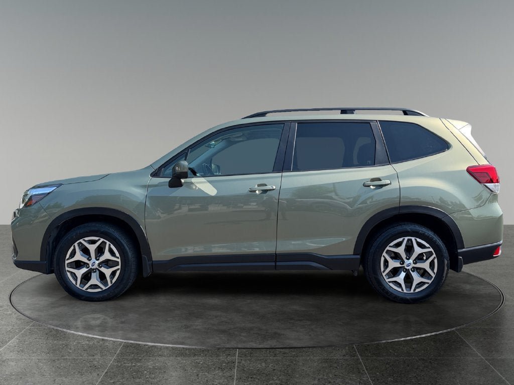 Used 2020 Subaru Forester Premium AWD/4WD image 6