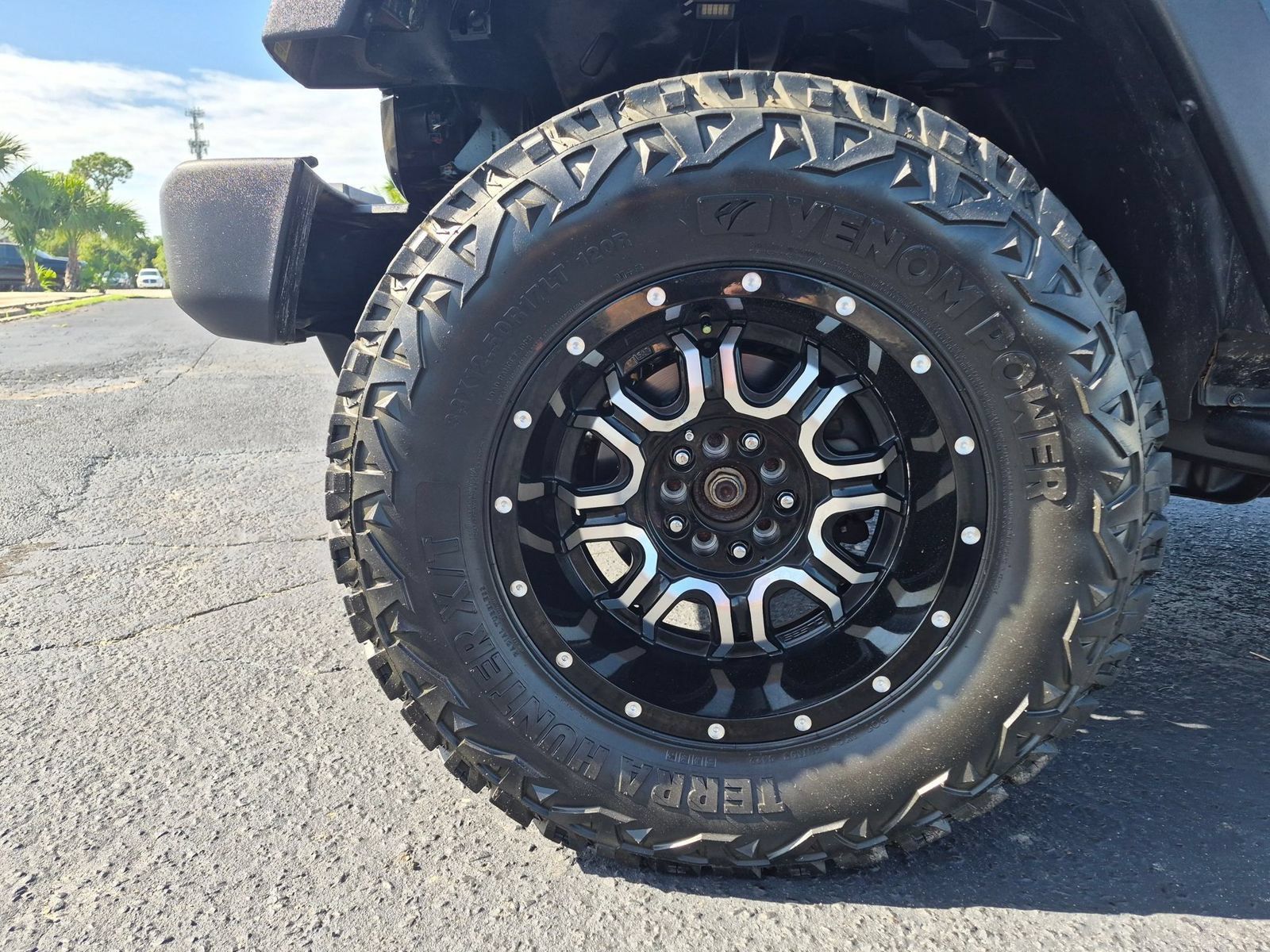 Used 2015 Jeep Wrangler Sport w/ Quick Order Package 24S AWD/4WD image 18