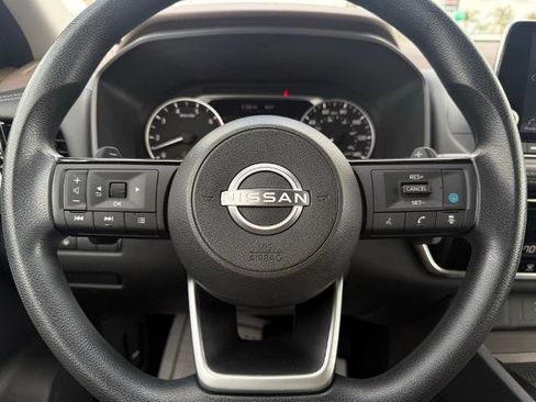 Certified 2022 Nissan Rogue SV image 23