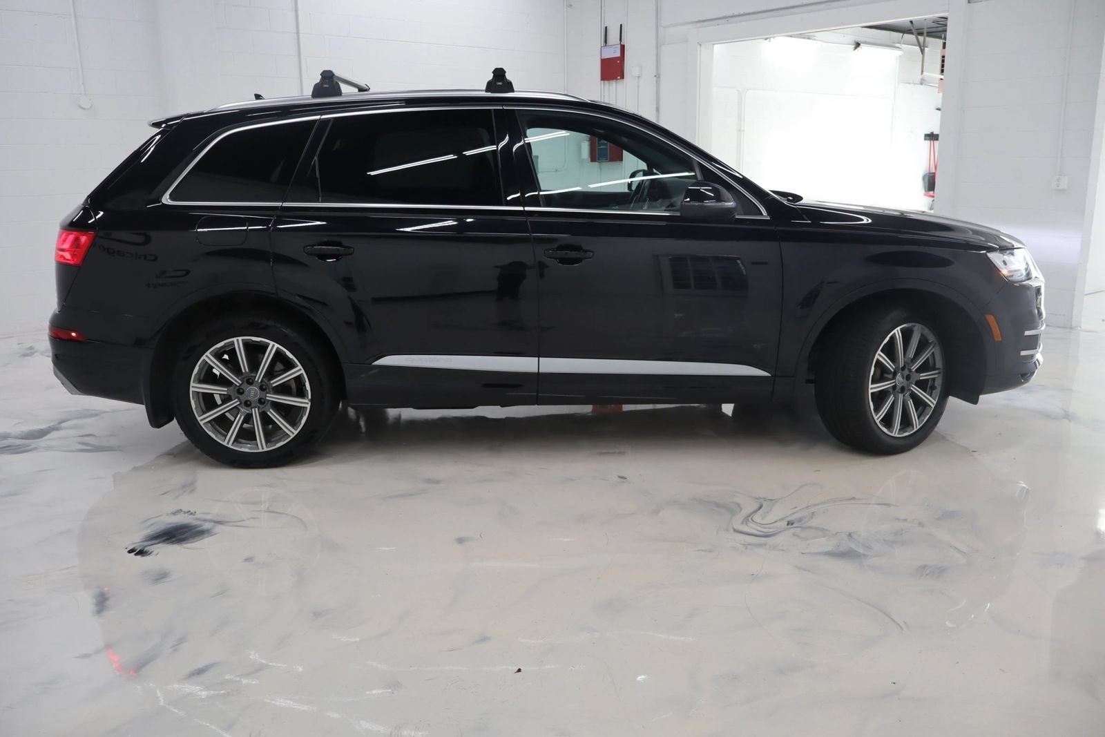 Used 2018 Audi Q7 3.0T Premium Plus w/ Premium Plus Package AWD/4WD image 11