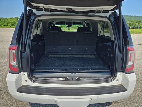 Used 2018 GMC Yukon XL SLT RWD image 24