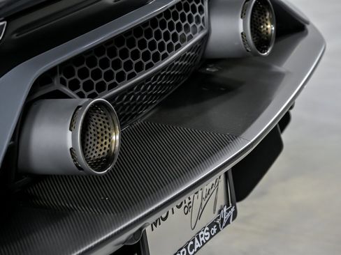 Used 2019 Lamborghini Aventador SVJ image 17