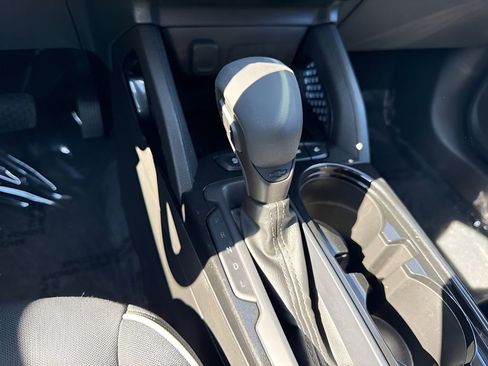 Used 2025 Chevrolet TrailBlazer LT image 15