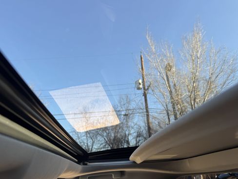 Used 2022 Toyota Highlander Limited image 34