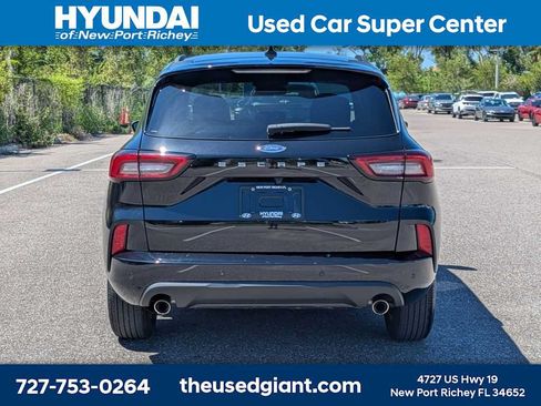 Used 2023 Ford Escape ST-Line w/ Tech Pack #1 FWD image 4