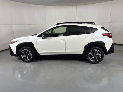 Used 2025 Subaru Crosstrek 2.5i Premium AWD/4WD image 5