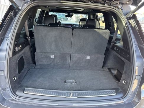 Used 2024 Jeep Grand Cherokee L Overland w/ Advanced Protech Group III image 7