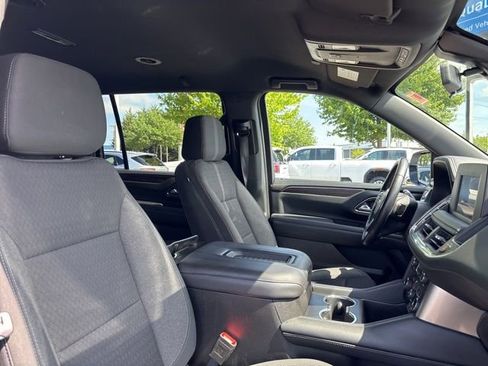 Used 2022 Chevrolet Suburban LS AWD/4WD image 45