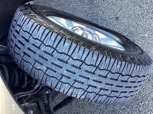 Used 2022 Ford F250 Platinum w/ FX4 Off-Road Package image 17