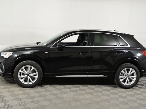 Certified 2025 Audi Q3 2.0T Premium Plus w/ Premium Plus Package image 2