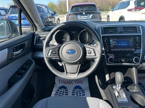 Used 2018 Subaru Outback 2.5i Premium AWD/4WD image 18