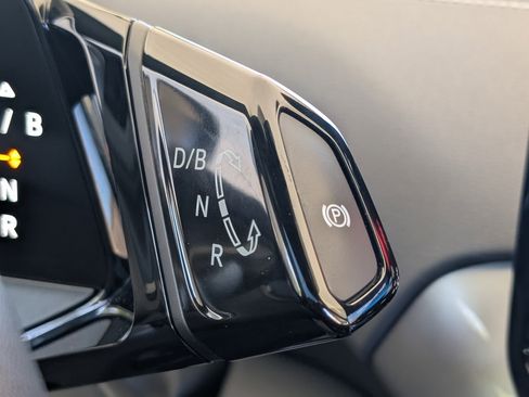 Used 2023 Volkswagen ID.4 Pro S image 33