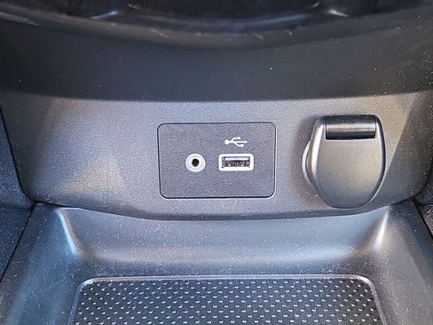 Used 2021 Nissan Rogue Sport S image 9