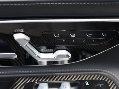 Used 2022 Mercedes-Benz SL 63 AMG 4MATIC image 13