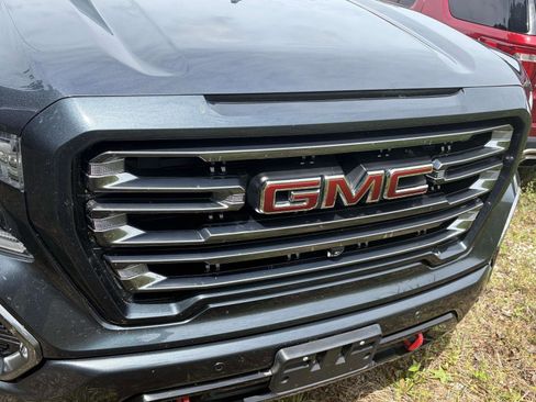 Used 2021 GMC Sierra 1500 AT4 w/ AT4 Premium Package AWD/4WD image 2