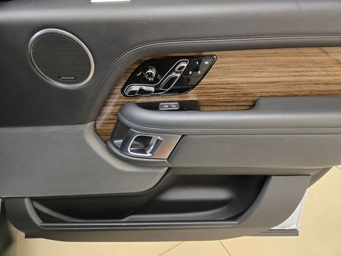Used 2018 Land Rover Range Rover HSE AWD/4WD image 29