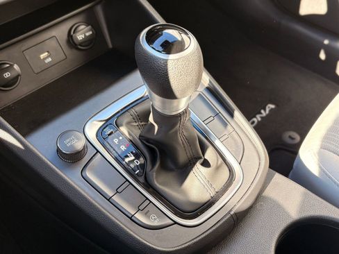 Used 2023 Hyundai Kona SEL image 17