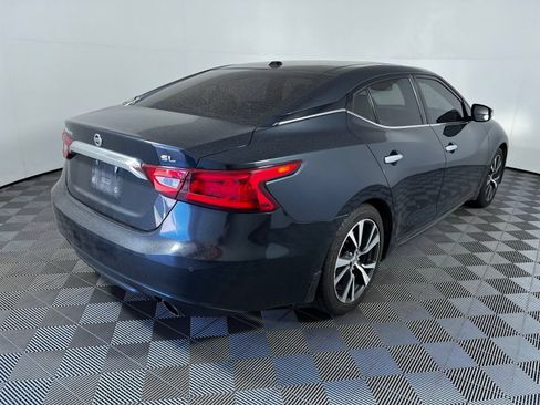 Used 2017 Nissan Maxima 3.5 SL w/ Interior Lighting Package FWD image 5