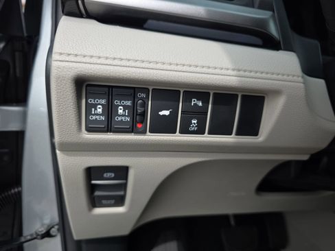 New 2026 Honda Odyssey Touring image 26
