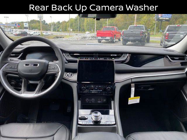 Used 2024 Jeep Grand Cherokee Limited 4xe w/ Luxury Tech Group II AWD/4WD image 28