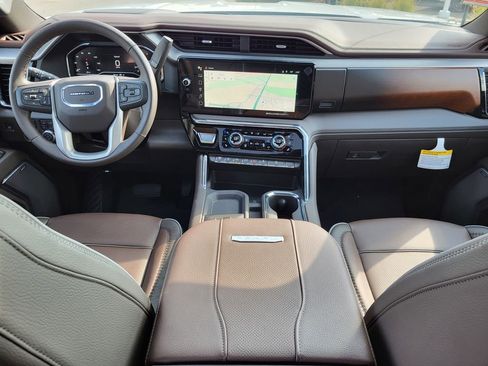 New 2025 GMC Sierra 2500 Denali w/ Denali Reserve Package image 2