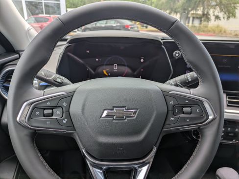 New 2026 Chevrolet Trax LT FWD image 20