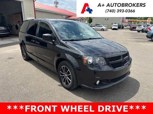 Used 2016 Dodge Grand Caravan SXT FWD image 1