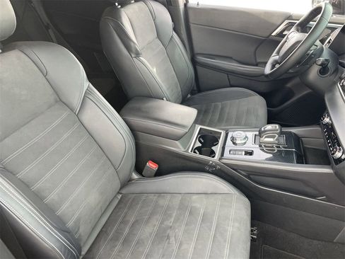 Used 2023 Mitsubishi Outlander SE Black Edition image 10