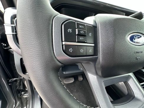 Used 2025 Ford F250 Lariat w/ Chrome Package image 19