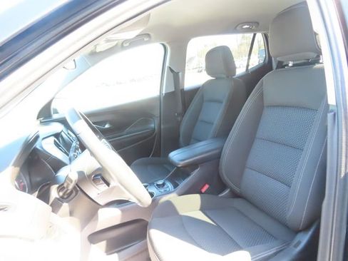 Used 2024 GMC Terrain SLE w/ Driver Convenience Package AWD/4WD image 18