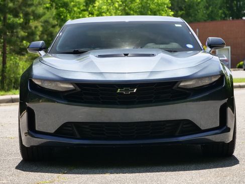 Used 2022 Chevrolet Camaro LT RWD image 5