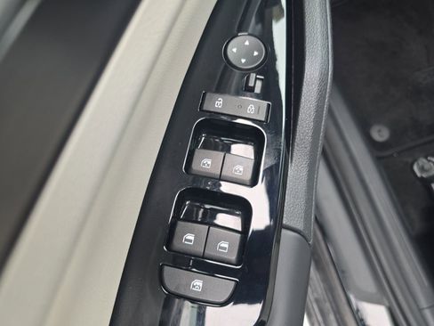 Used 2023 Kia Sportage EX image 14