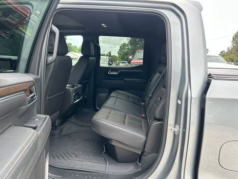 Used 2024 Chevrolet Silverado 1500 High Country w/ Technology Package AWD/4WD image 25