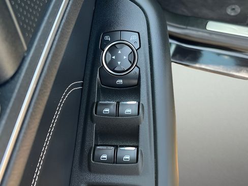 Used 2024 Ford Edge Titanium AWD/4WD image 16