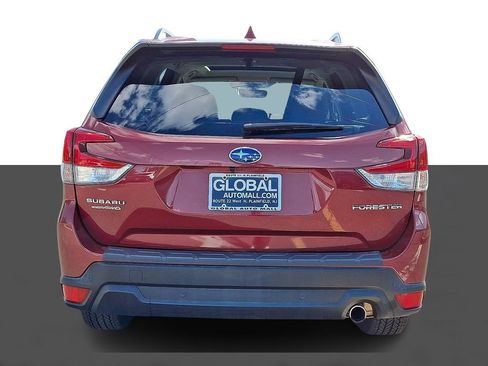 Used 2021 Subaru Forester Limited AWD/4WD image 6